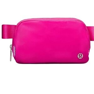 lululemon everywhere belt bag pow pink light/lunar rock/chrome Su Nylon lululemon athletica | Bags |